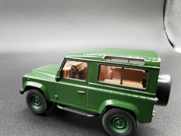 LAND ROVER DEFENDER VERT BOUTEILLE NOREV 1/43 – Image 3