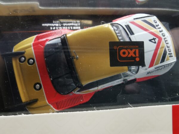 BMW 3.5 CSL GR.5 N4 ROUGE BLANC ET OR 1976 IXO 1/43 – Image 4