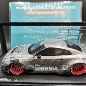 NISSAN GT-R R35 WITH BODY KIT TYPE 2.0 SOLIDO 1/18 EME