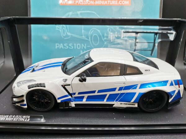 NISSAN GT-R R35 WITH LBWK BODY KIT TYPE 2 FOR PAUL TRIBUTE 2024 SOLIDO 1/18 EME