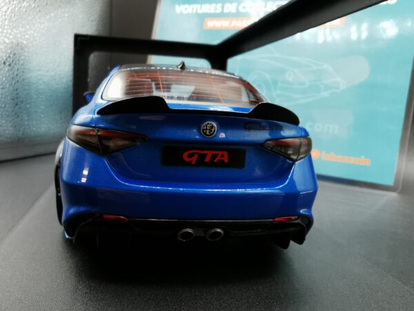 ALFA ROMEO GIULLIA GTA BLUE ANODIZED BLUE 2022 SOLIDO 1/18 EME – Image 6