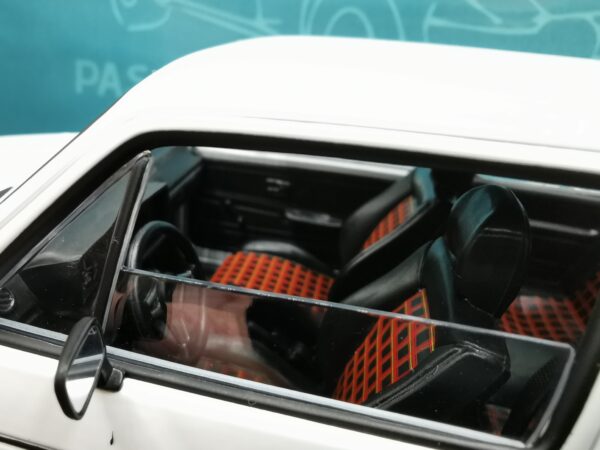 VOLKSWAGEN GOLF GTI 1976 WHITE NOREV 1/18 EME – Image 3