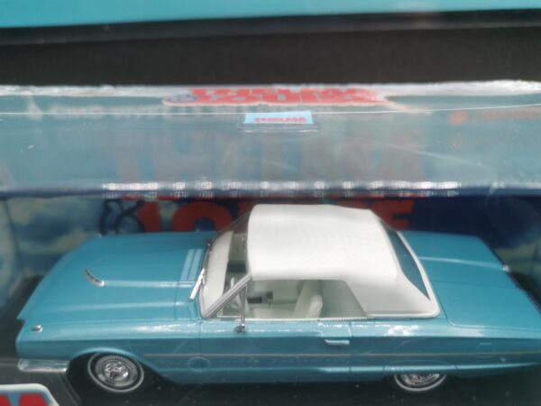 FORD TUNDERBIRD 1966 BLUE THELMA ET LOUISE GREENLIGHT 1/43 EME
