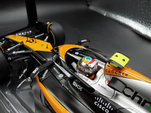 McLAREN F1 TEAM MCL60 GREAT BRITAIN GP SOLIDO COMPETITION 1/18 EME – Image 6