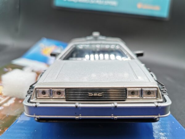 DELOREAN RETOUR VERS LE FUTUR II WELLY 1/24 EME – Image 5