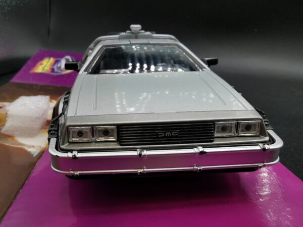 DELOREAN RETOUR VERS LE FUTUR I WELLY 1/24 EME – Image 5