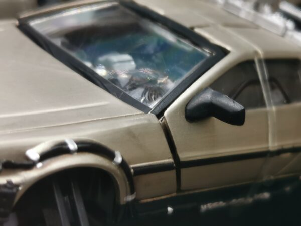 DELOREAN RETOUR VERS LE FUTUR II MODELE VOLANT VITESSE 1/43 EME – Image 4