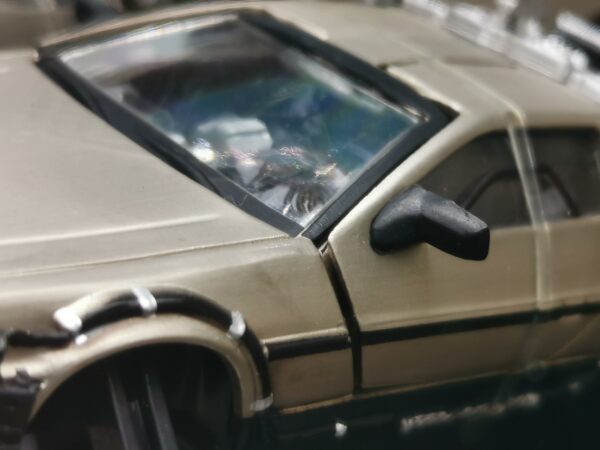 DELOREAN RETOUR VERS LE FUTUR II MODELE VOLANT VITESSE 1/43 EME – Image 5