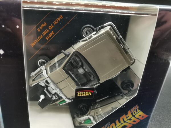 DELOREAN RETOUR VERS LE FUTUR II MODELE VOLANT VITESSE 1/43 EME – Image 6