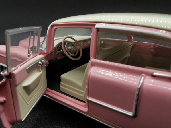 CADILLAC FLEETWOOD SERIES 60 1955 ROSE A TOIT BLANC GREENLIGHT 1/24 EME – Image 4