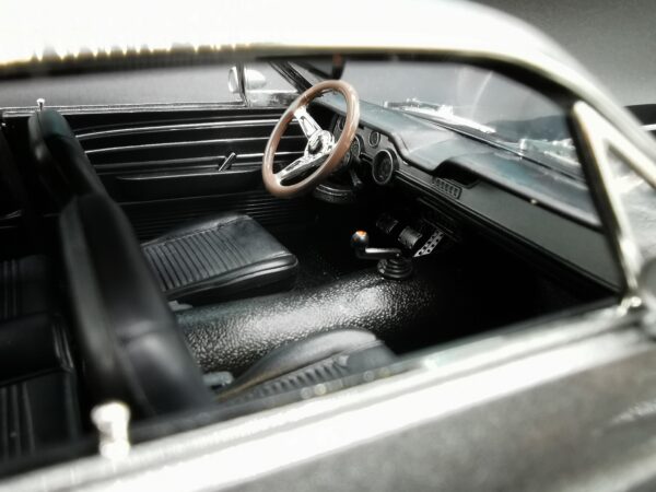 FORD MUSTANG CUSTOM 1967 GREY ELEANOR GREENLIGHT 1/18 EME – Image 8