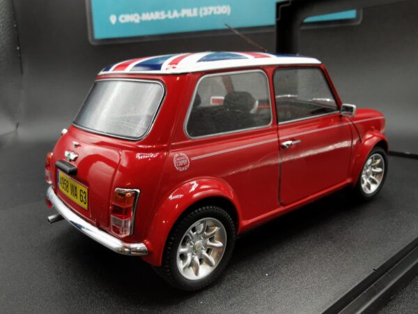 MINI COOPER SPORT REDFIRE & FLAG 1.3I SPORT PACK SOLIDO 1/18 EME – Image 6