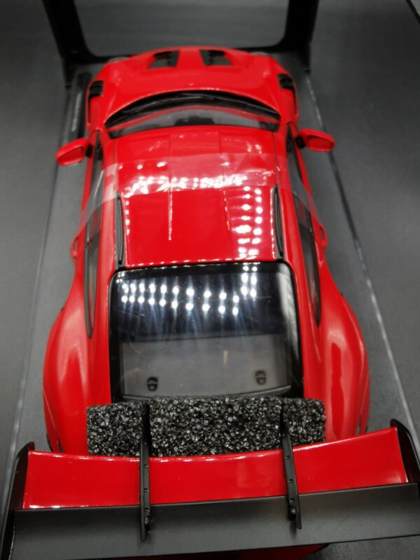 PORSCHE 911 992 GT3 RS GUARD RED SOLIDO 1/18 EME – Image 8