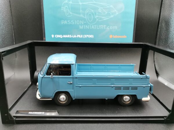 VOLKSWAGEN COMBI PICK UP T2 BLUE PETROL 1968 SOLIDO 1/18 EME