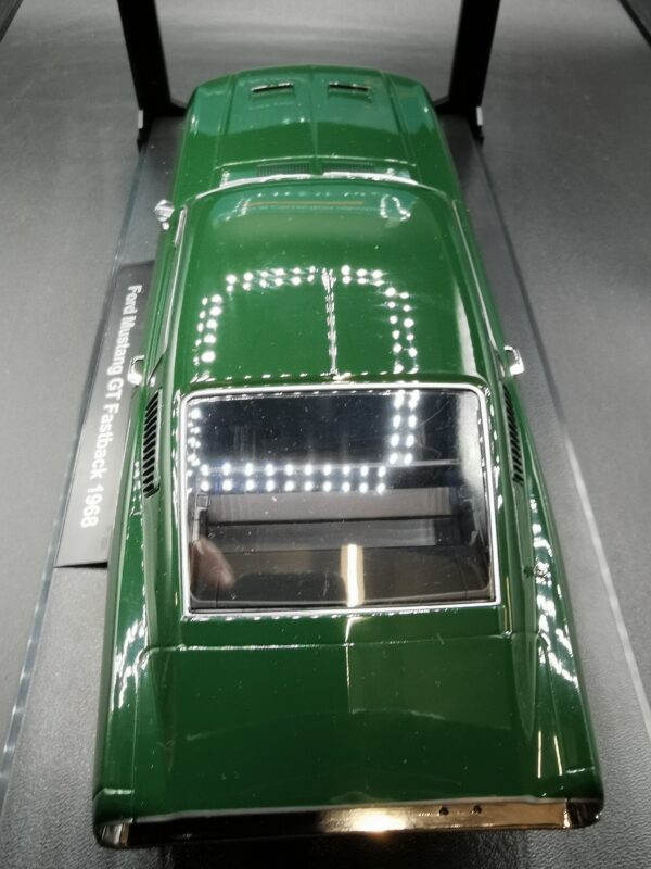 FORD MUSTANG GT FASTBACK 1968 GREEN KKSCALE 1/18 EME – Image 9