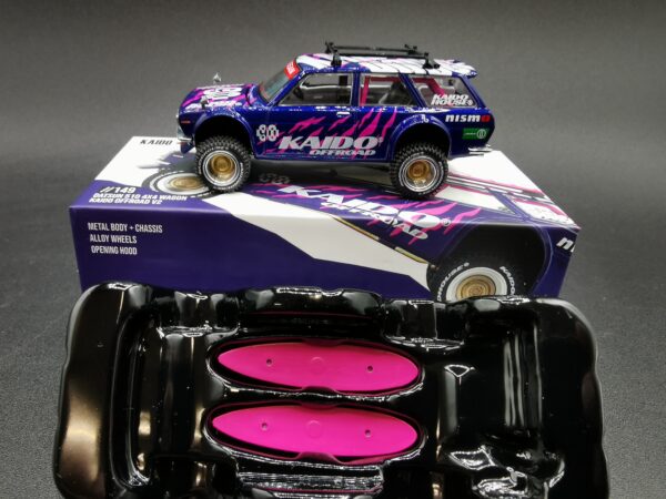 DATSUN 510 4X4 WAGON KAIDO OFFROAD V2 BLUE MINI GT 1/64 EME – Image 3