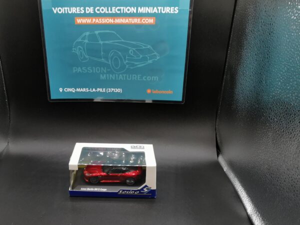 ASTON MARTIN DB12 COUPE RED SOLIDO  1/43 EME – Image 2
