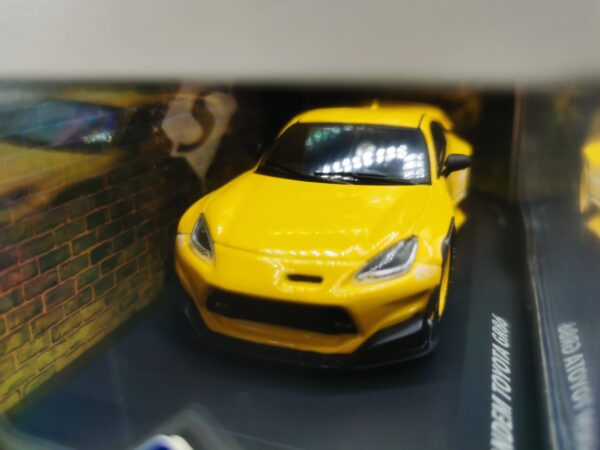 TOYOTA PANDEM GR86 YELLOW SOLIDO 1/43 EME – Image 5