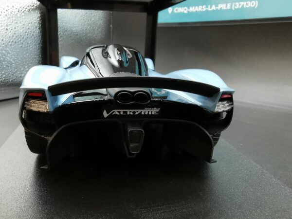 ASTON MARTIN VALKYRIE BLUE GT SPIRIT 1/18 EME – Image 5