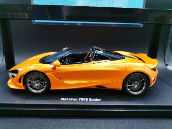 MCLAREN SPEEDER BRONZE GT SPIRIT 1/18 EME