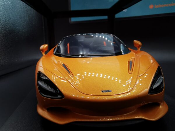 MCLAREN SPEEDER BRONZE GT SPIRIT 1/18 EME – Image 5