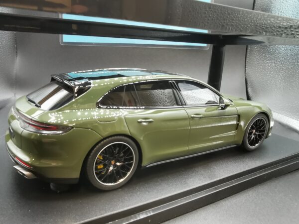PORSCHE PANAMERA TURBO S SPORT TURISMO GREEN GT SPIRIT 1/18 EME – Image 8