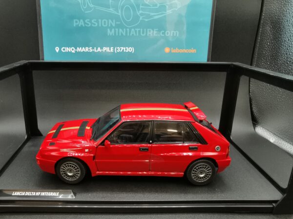 LANCIA DELTA HF INTEGRALE EDIZIONE FINALE 1995 RED SOLIDO 1/18 EME
