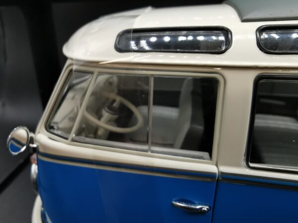 VOLKSWAGEN T1 SAMBA BABY BLUE/WHITE 1962 SOLIDO 1/18 EME – Image 4