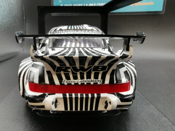 PORSCHE 911 RWB THE ZEBRA 2022 SOLIDO 1/18 EME – Image 7