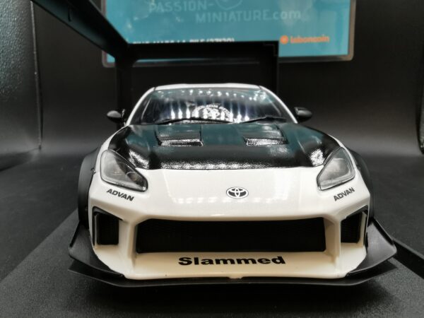 TOYOTA GR86 WITH LBWK BODYKIT PEARL WHITE 2024 SOLIDO 1/18 EME – Image 5