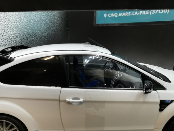 FORD FOCUS RS MK2 FROZEN WHITE 2009 SOLIDO 1/18 EME – Image 9