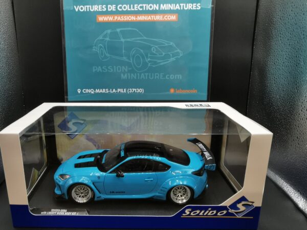 TOYOTA GR86 LBWK BODY KIT BABY BLUE 2024 SOLIDO 1/18 EME – Image 2