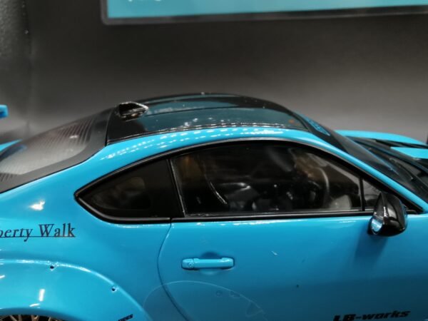 TOYOTA GR86 LBWK BODY KIT BABY BLUE 2024 SOLIDO 1/18 EME – Image 9
