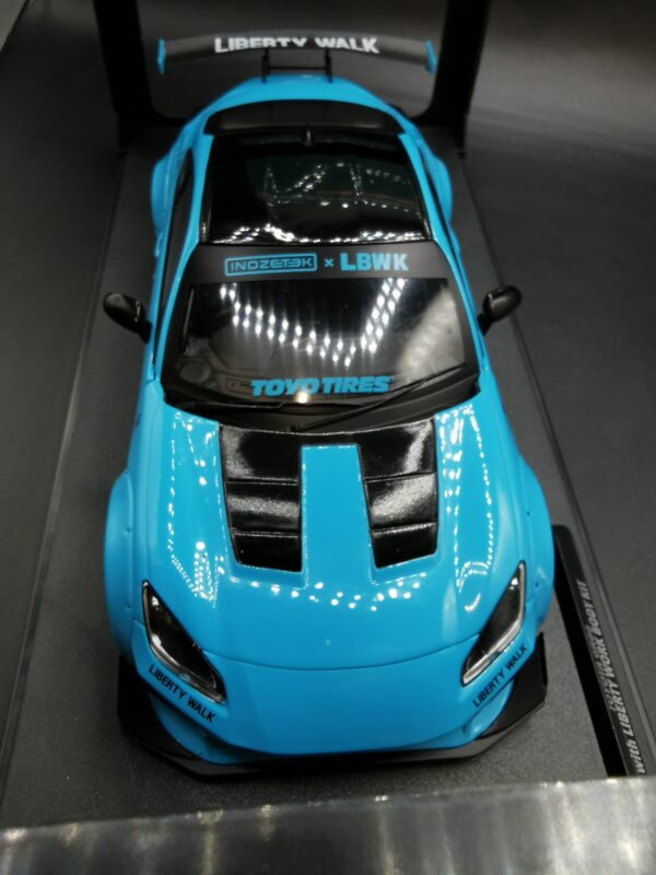 TOYOTA GR86 LBWK BODY KIT BABY BLUE 2024 SOLIDO 1/18 EME – Image 10