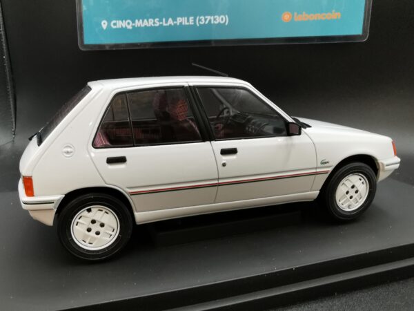 PEUGEOT 205 LACOSTE WHITE 1984 MODELCAR 1/18 EME – Image 7