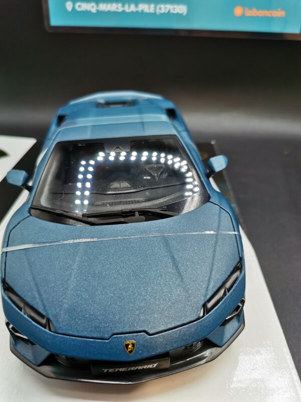 LAMBORGHINI TEMERARIO 2024 BLEU BURAGO 1/18 EME – Image 6