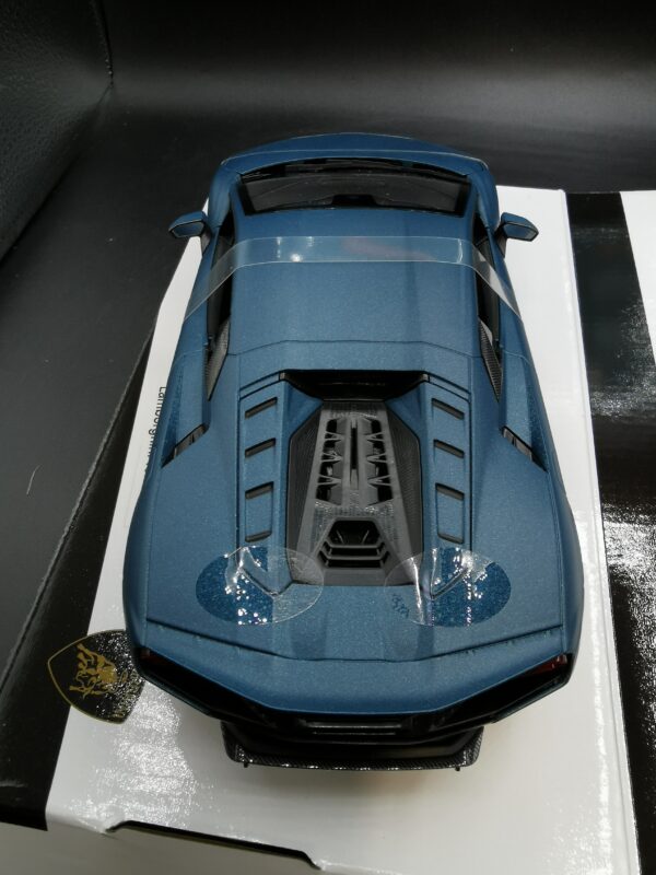 LAMBORGHINI TEMERARIO 2024 BLEU BURAGO 1/18 EME – Image 9