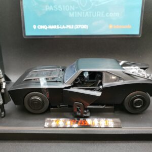 BATMOBILE AVEC BATMAN BLACK JADA 1/18 EME