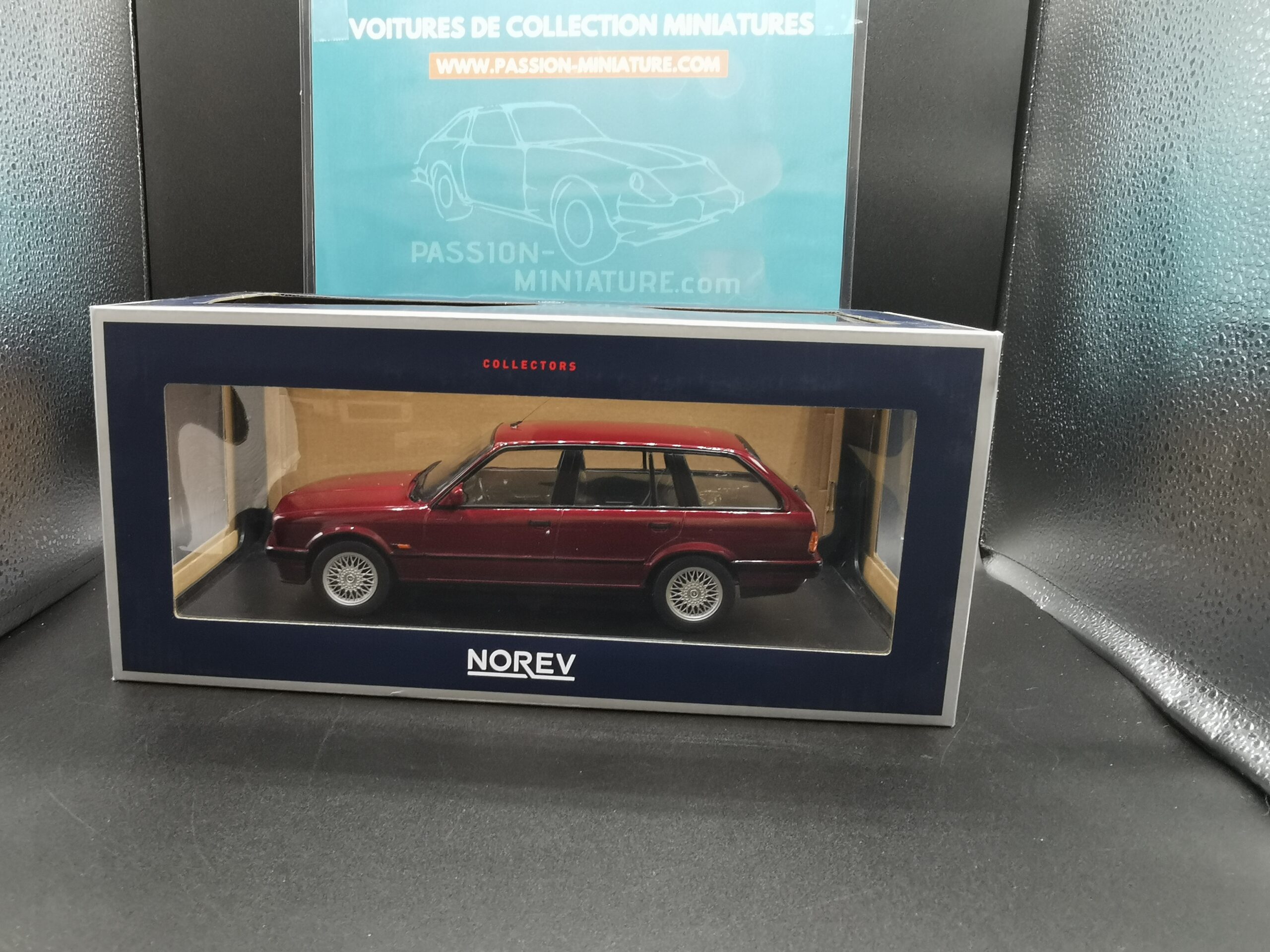 BMW E30 325I TOURING BORDEAU NOREC COLLECTOR 1/18 EME – Image 2