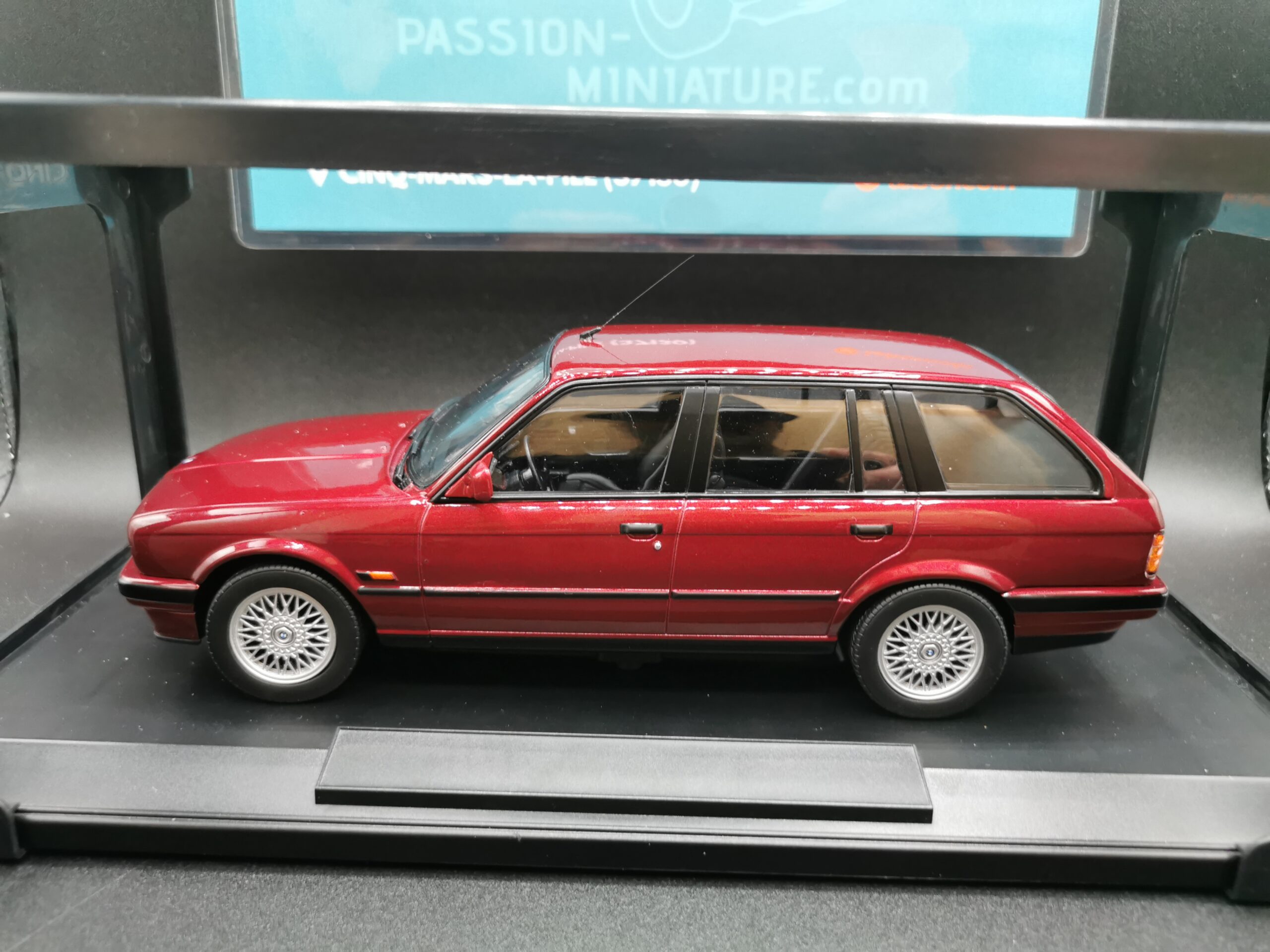 BMW E30 325I TOURING BORDEAU NOREC COLLECTOR 1/18 EME