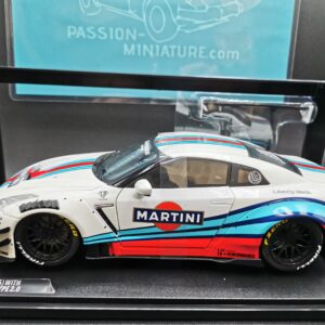 NISSAN GT-R R35 WITH LBWK BODY KIT 2.0 M 2024 SOLIDO 1/18 EME