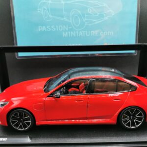 BMW M5 FIRE RED 2025 SOLIDO 1/18 EME