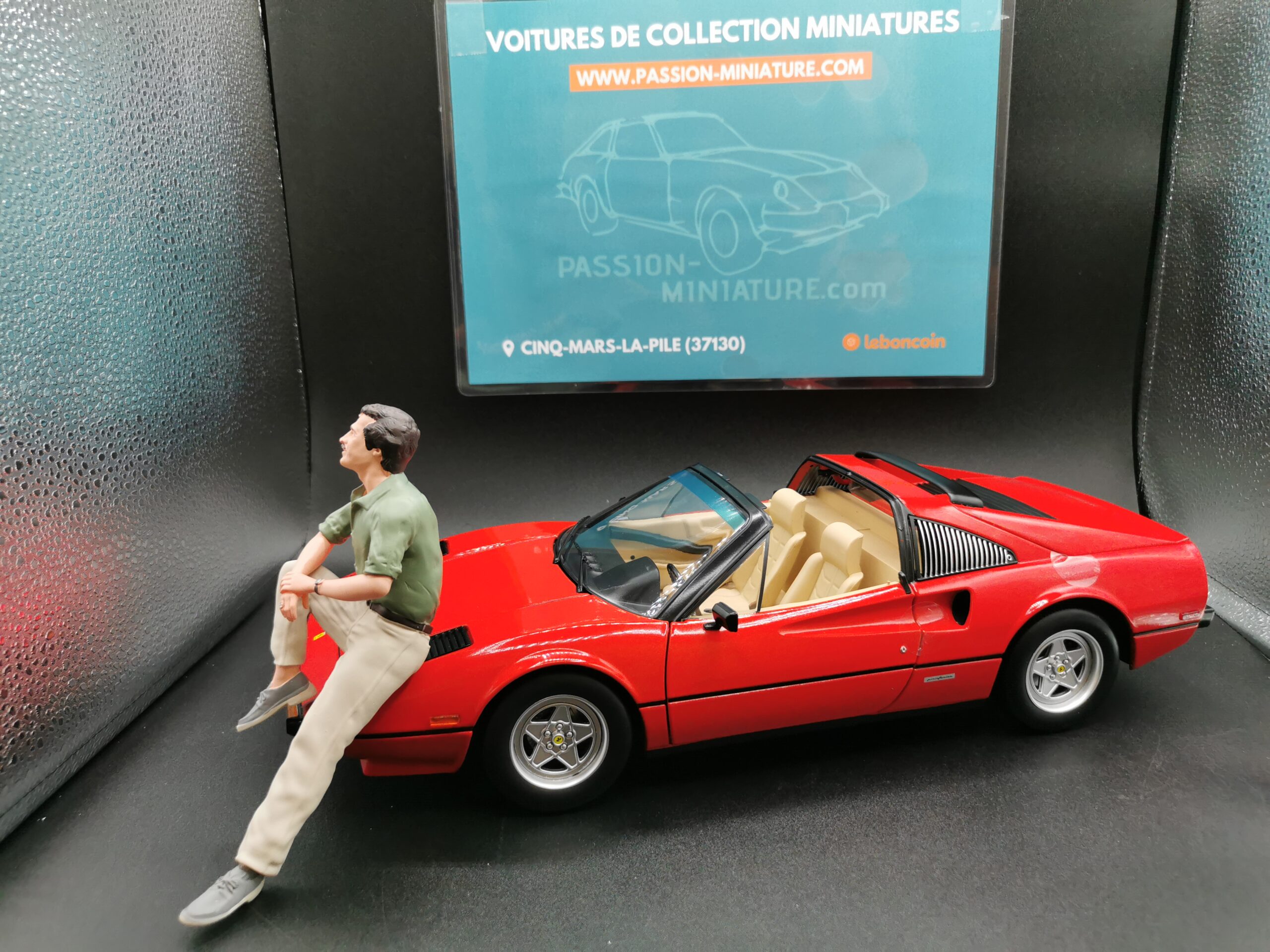FERRARI 308 GTS QUATTROVALVOLE 1982 ( MAGNUM ) US RED KKSCALE 1/12 EME