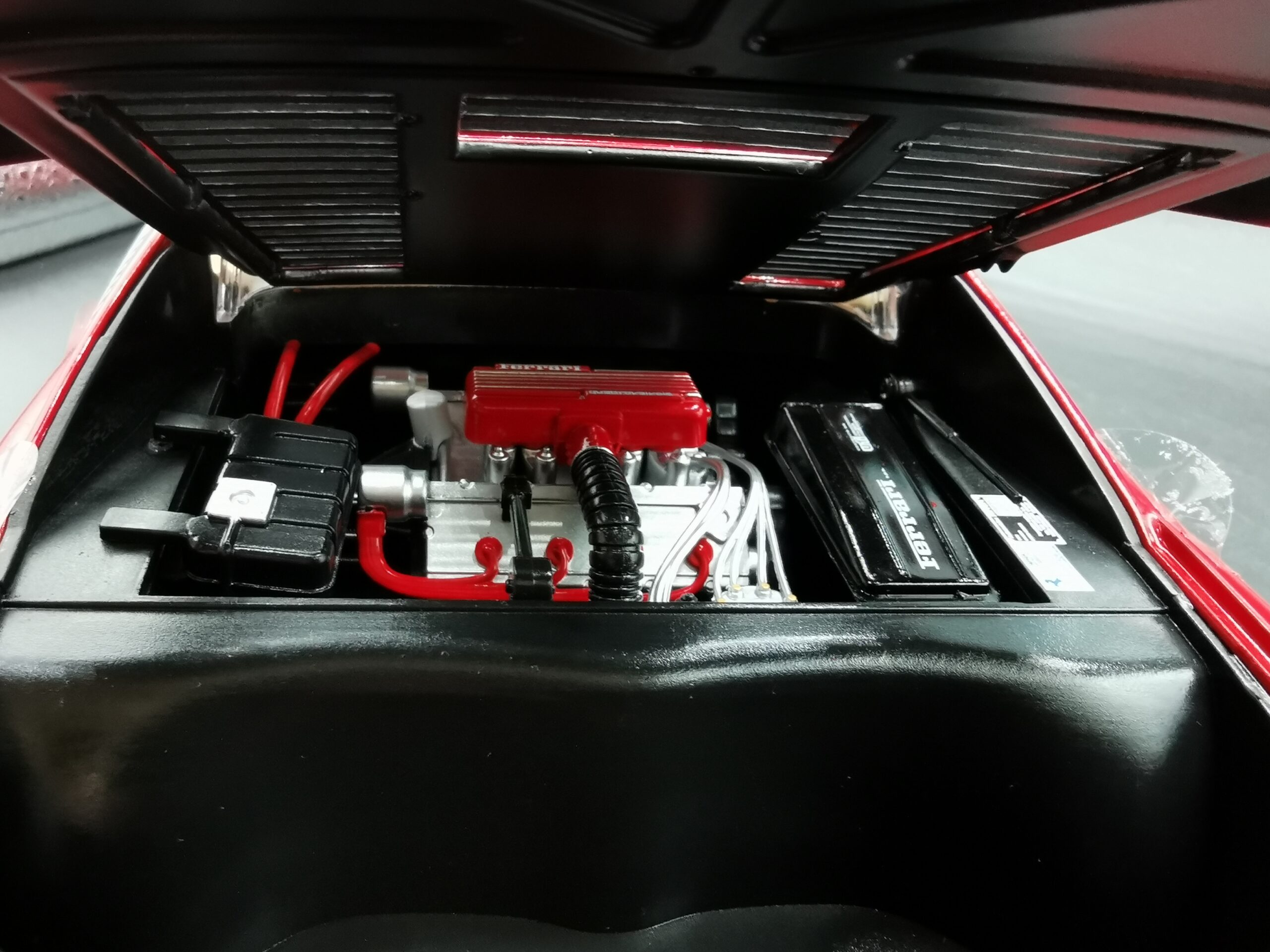 FERRARI 308 GTS QUATTROVALVOLE 1982 ( MAGNUM ) US RED KKSCALE 1/12 EME – Image 10