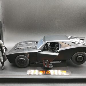 BATMOBILE ET BATMAN JADA 1/18 EME