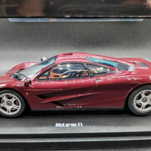 MCLAREN F1 PRUNE GT SPIRIT 1/18 EME